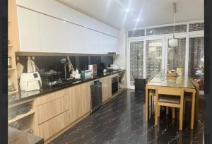 BÁN NHÀ QUẬN 9 VÀO Ở NGAY